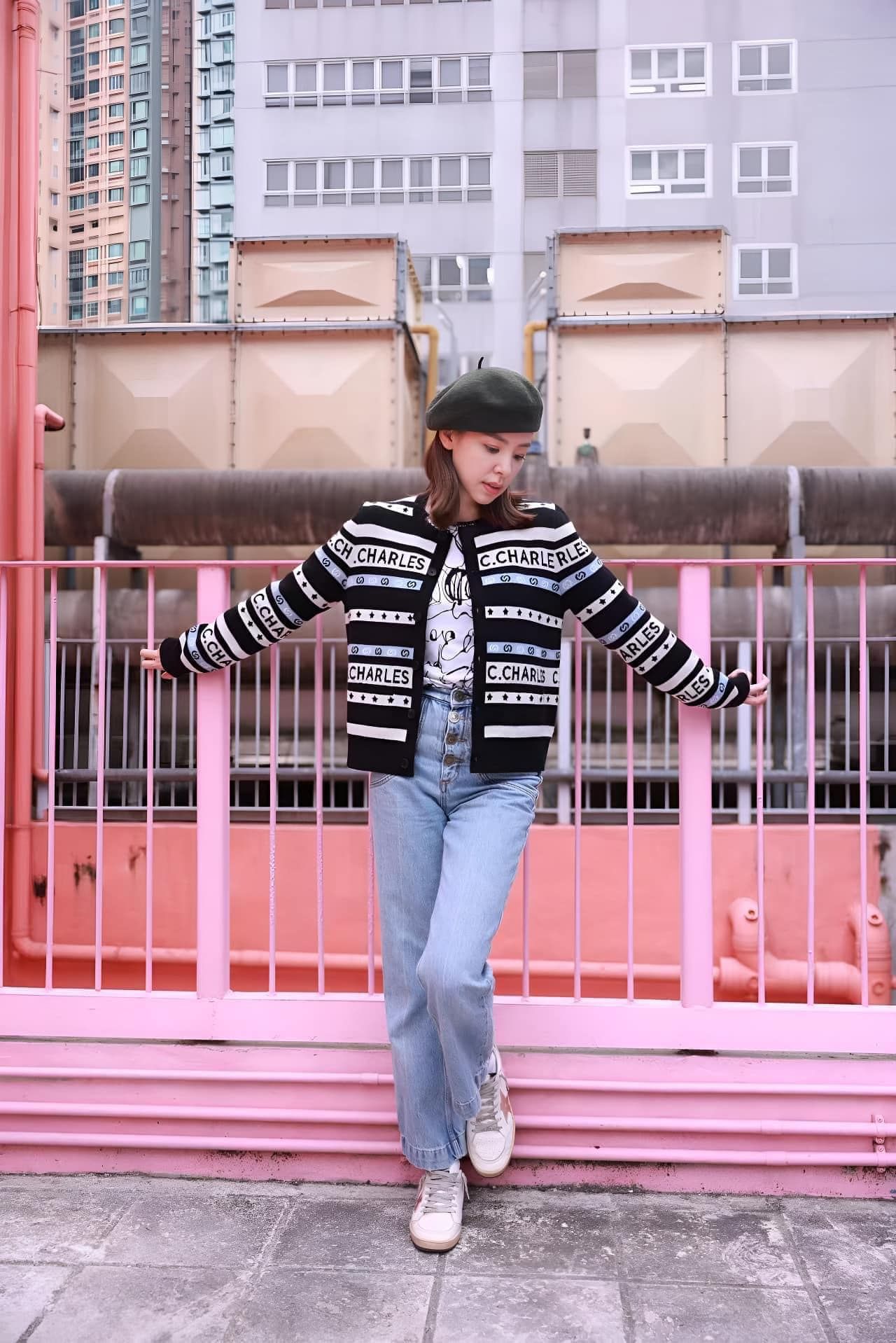 CDG thổ cẩm chữ C.Charles