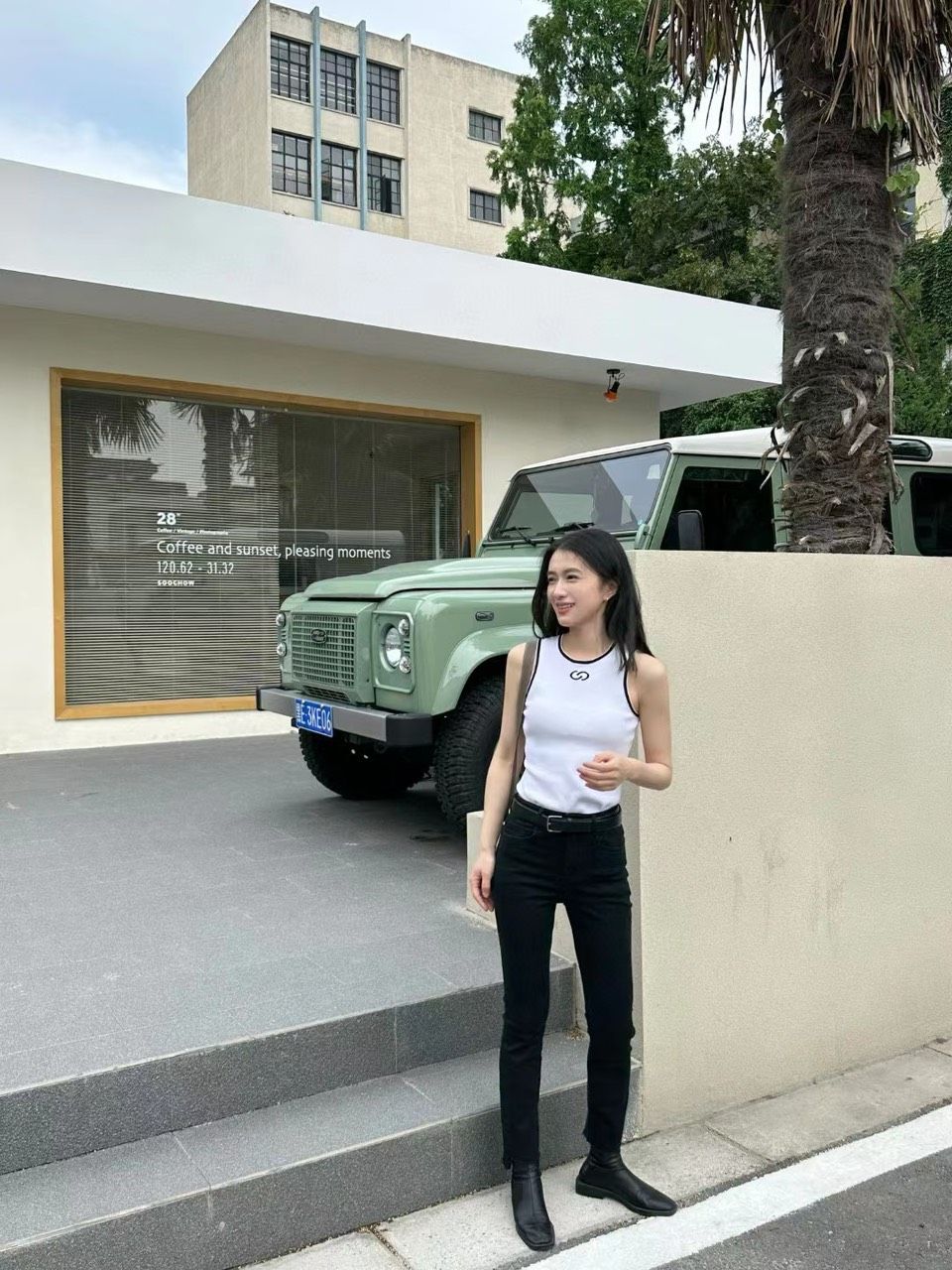 Áo 3 lỗ trắng viền đen