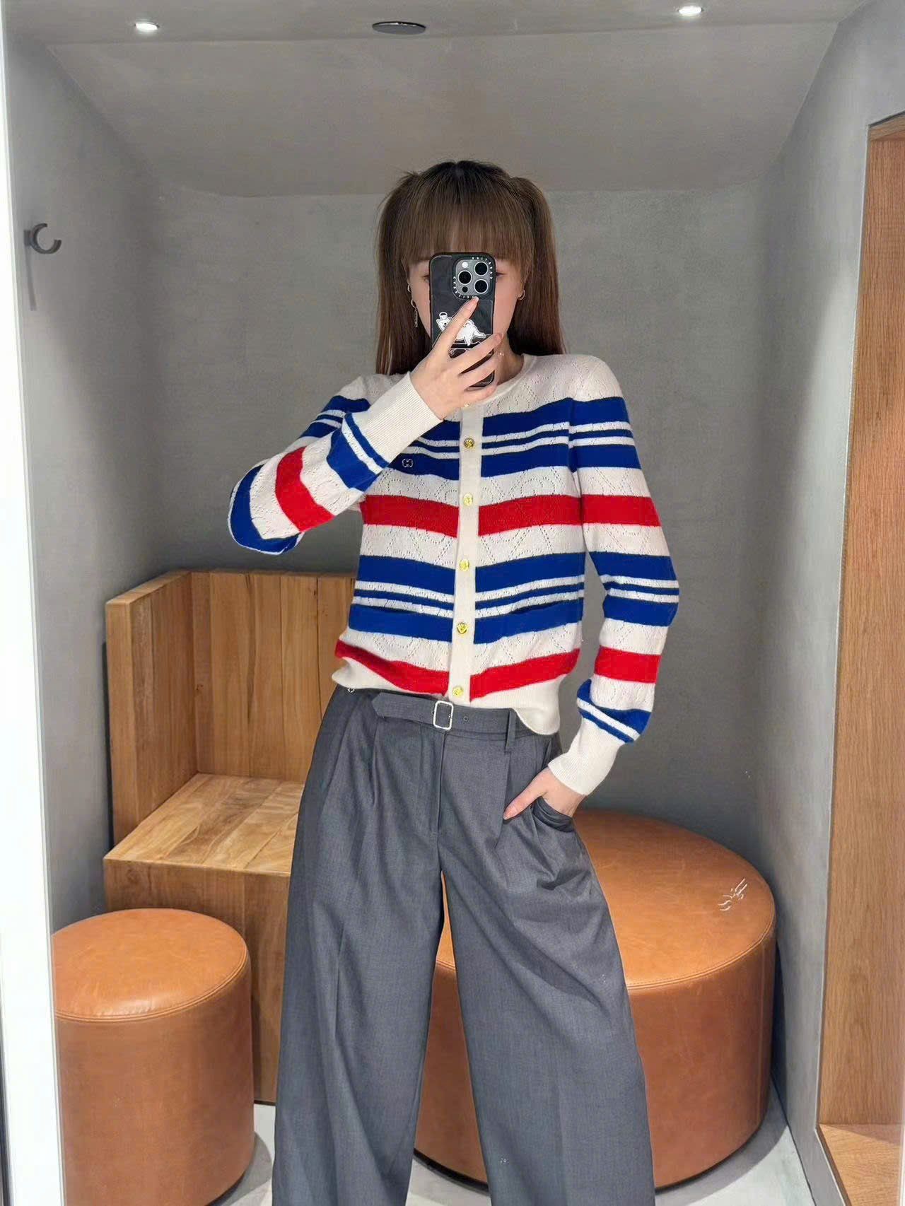 CDG 7 màu