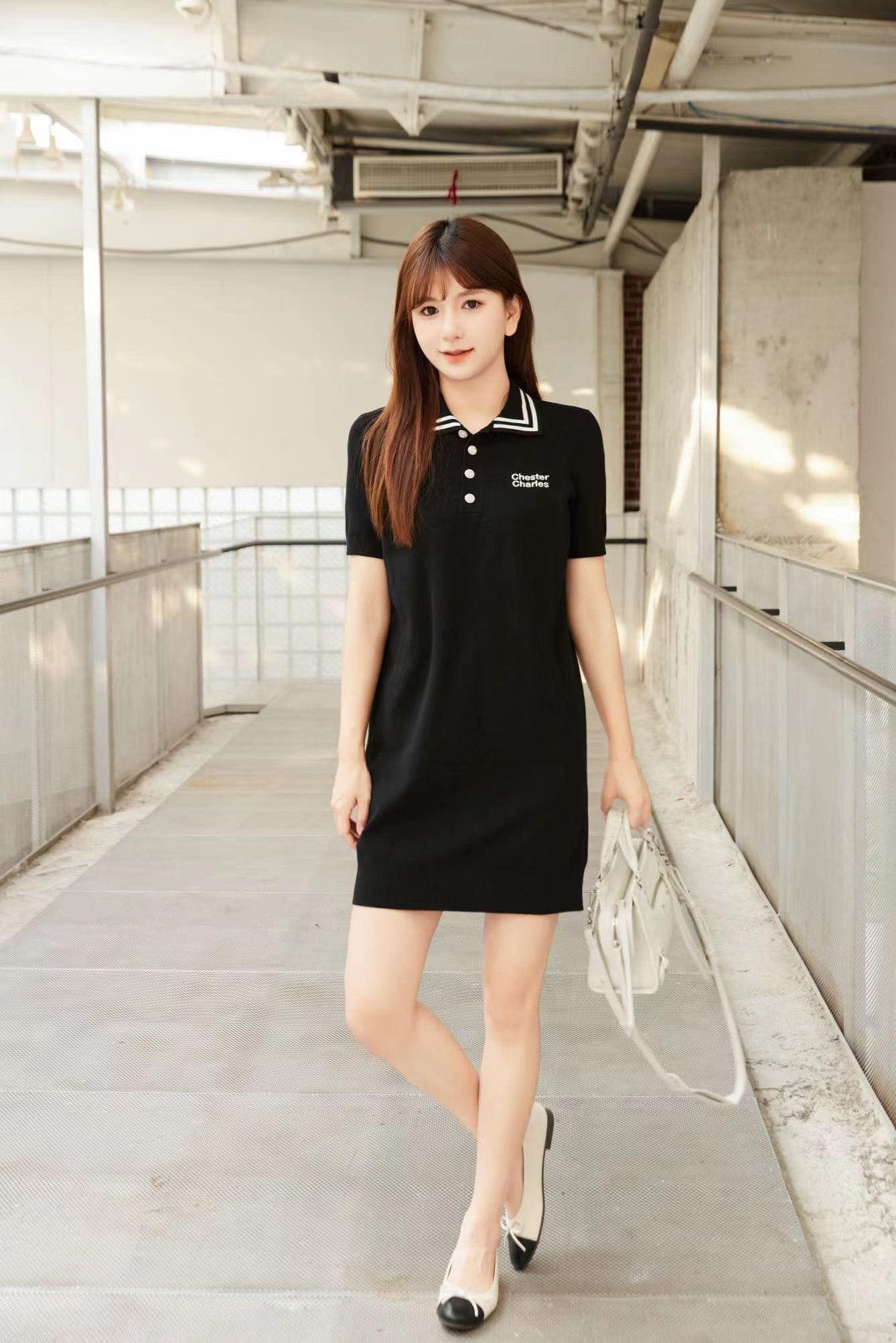 Váy suông cổ polo - 4 cúc bạc