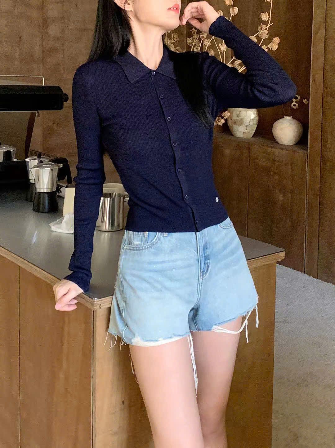 Áo Polo navy dài tay- hoa nhí
