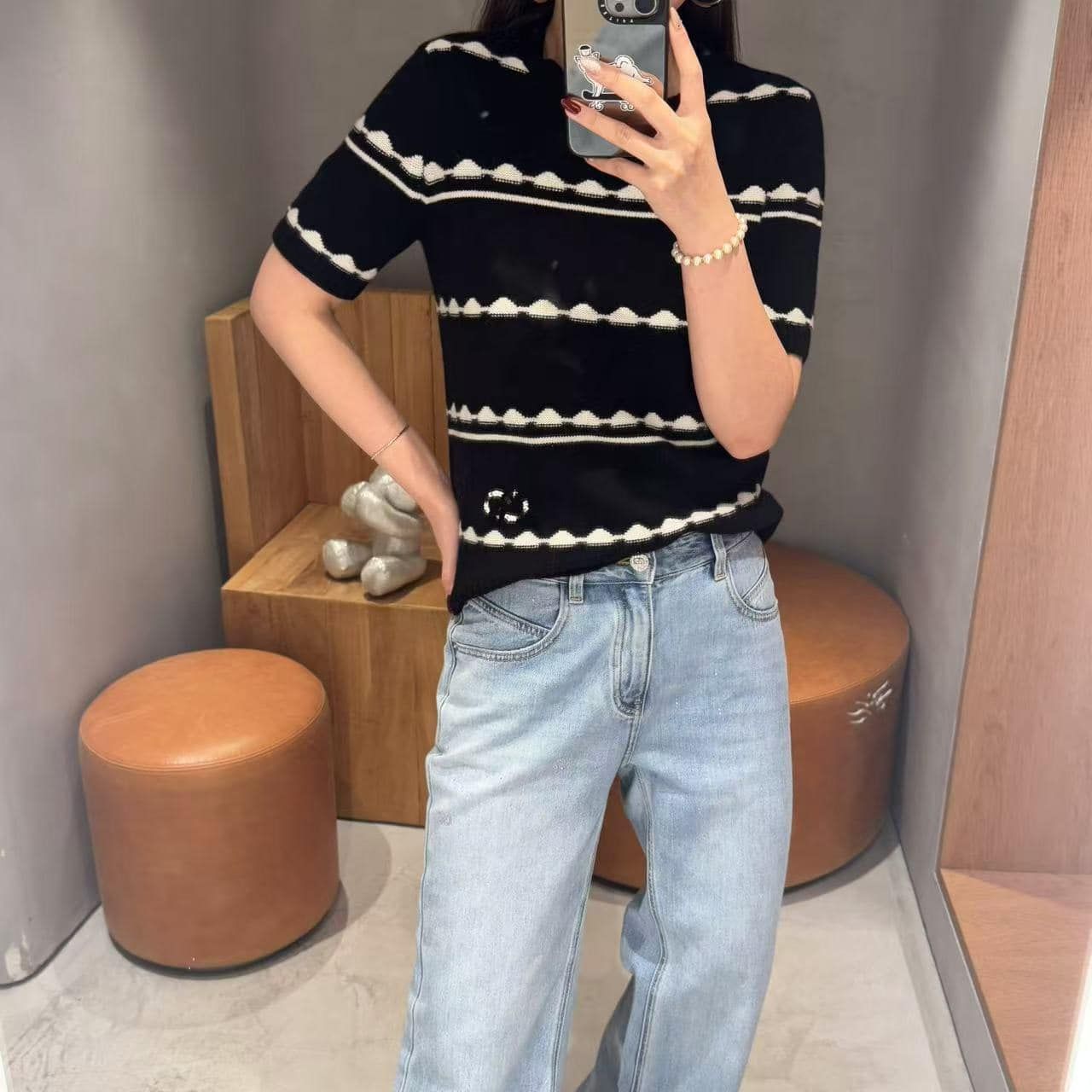 Áo len ngắn tay đen ziczac