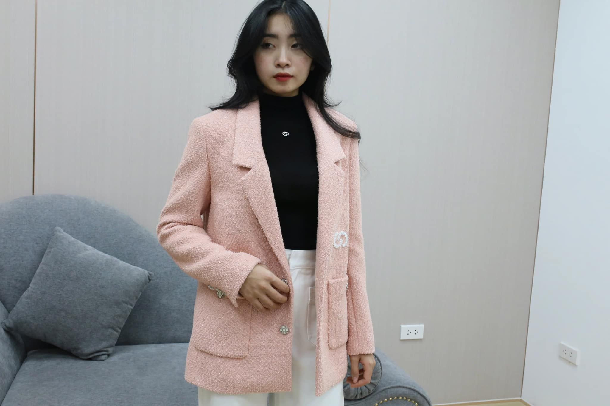 Áo vest tweed hồng cúc CC
