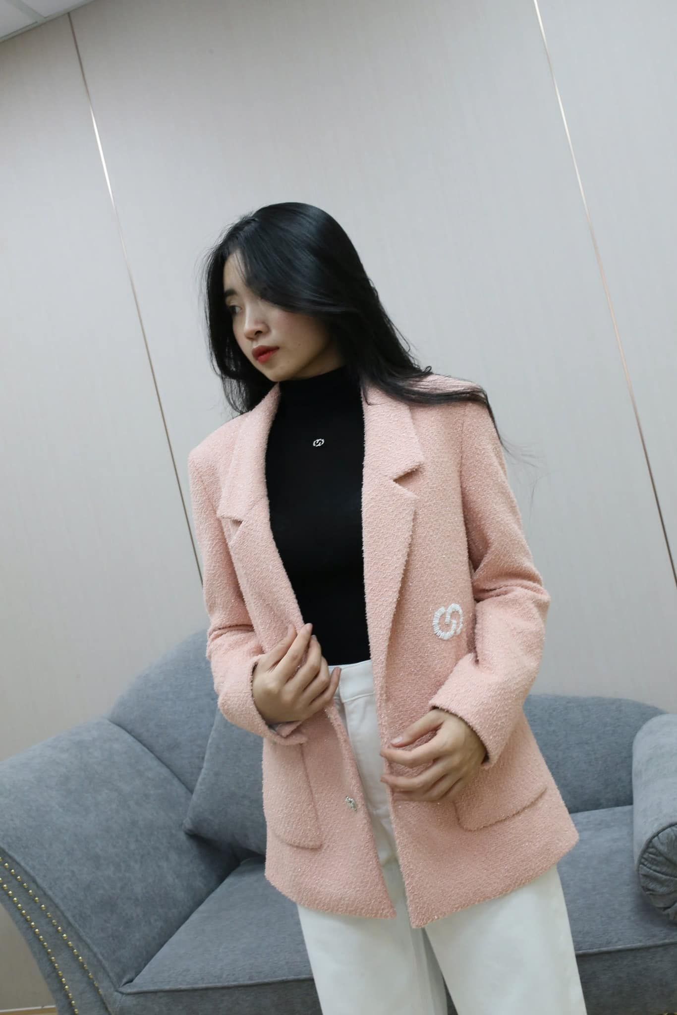 Áo vest tweed hồng cúc CC