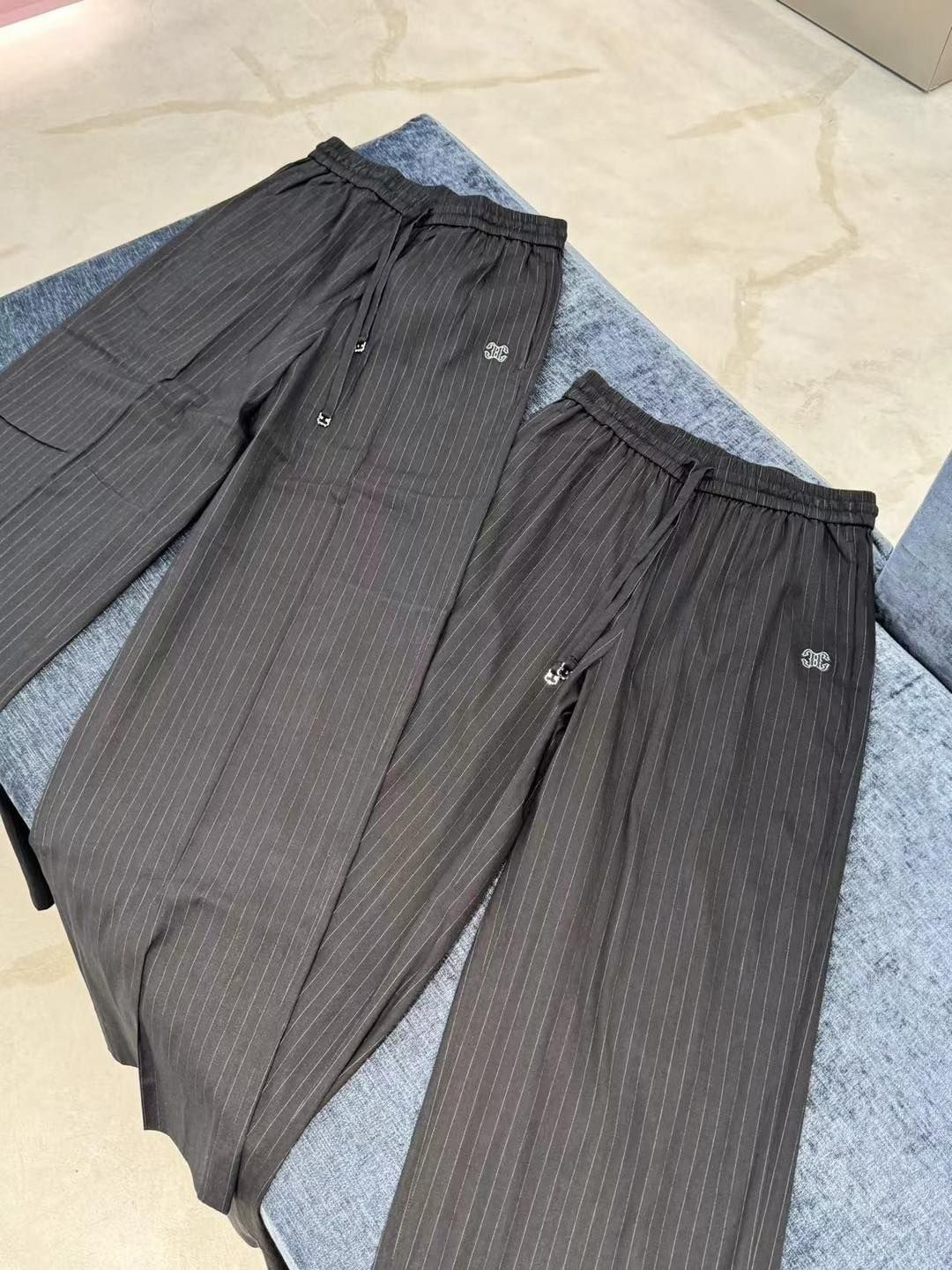 Quần lanh kẻ đen - cạp chun, dây rút