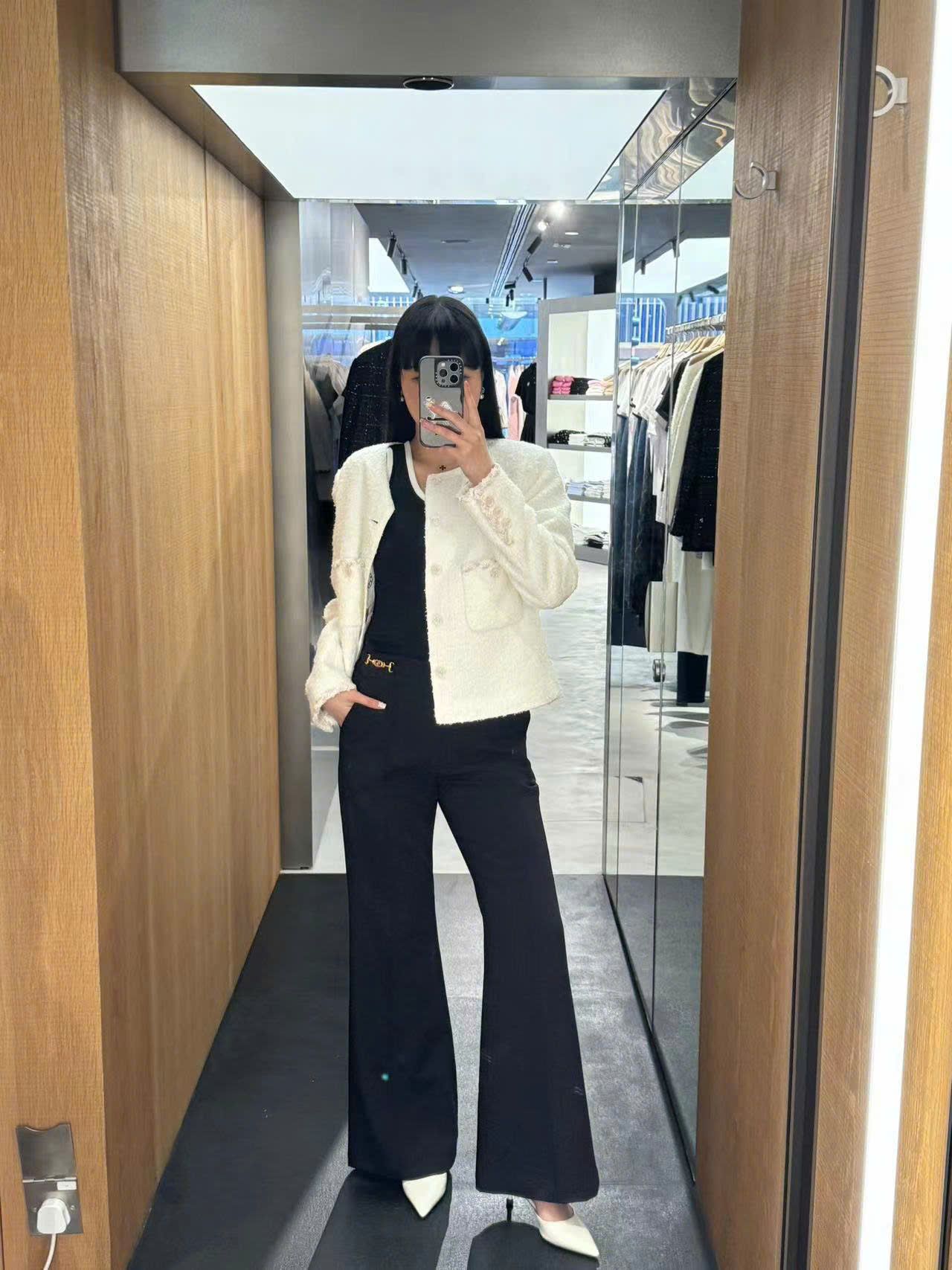 Áo Tweed trắng viền hồng - 2 túi