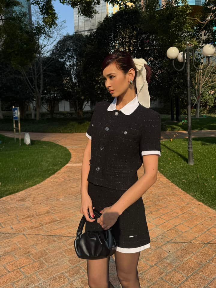 Bộ áo Twed ngắn tay croptop và chân váy Twed đen tà trắng set
