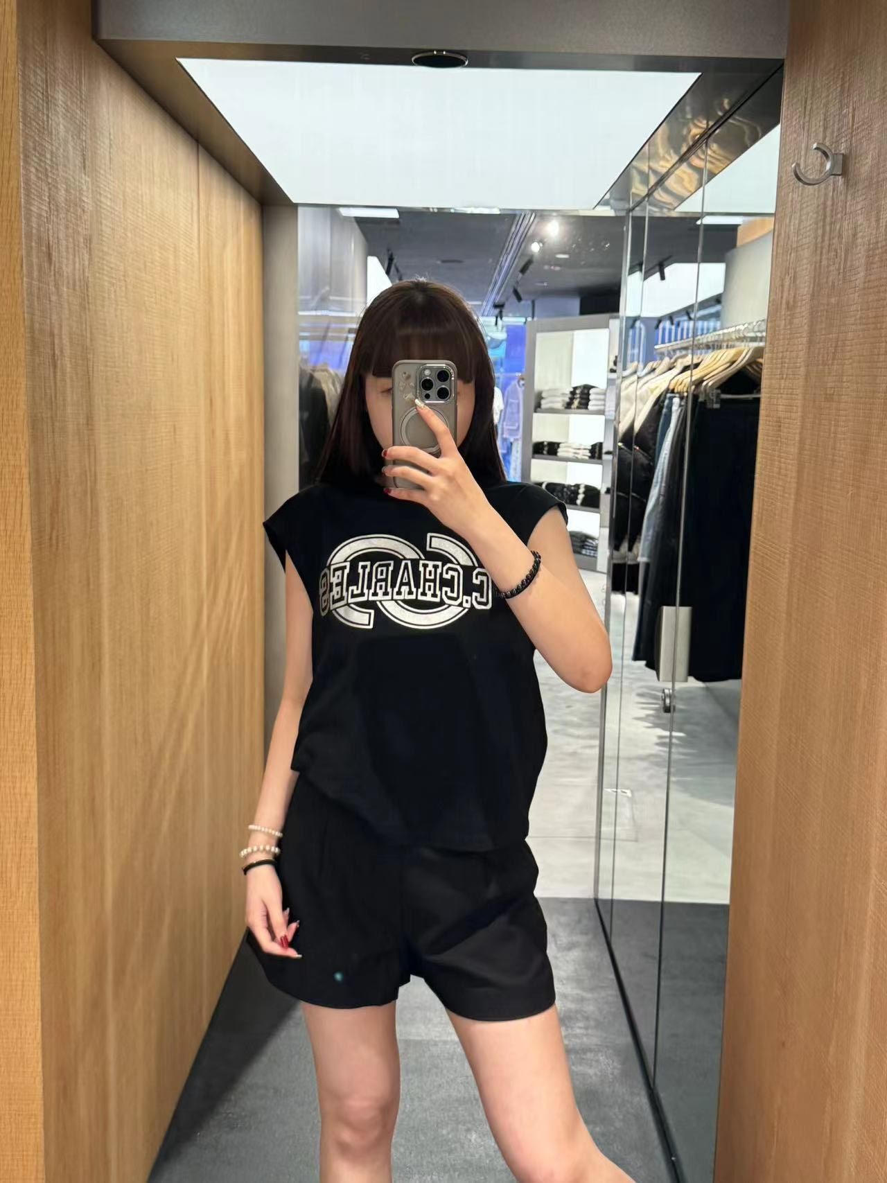 Sooc vải đen cạp trắng