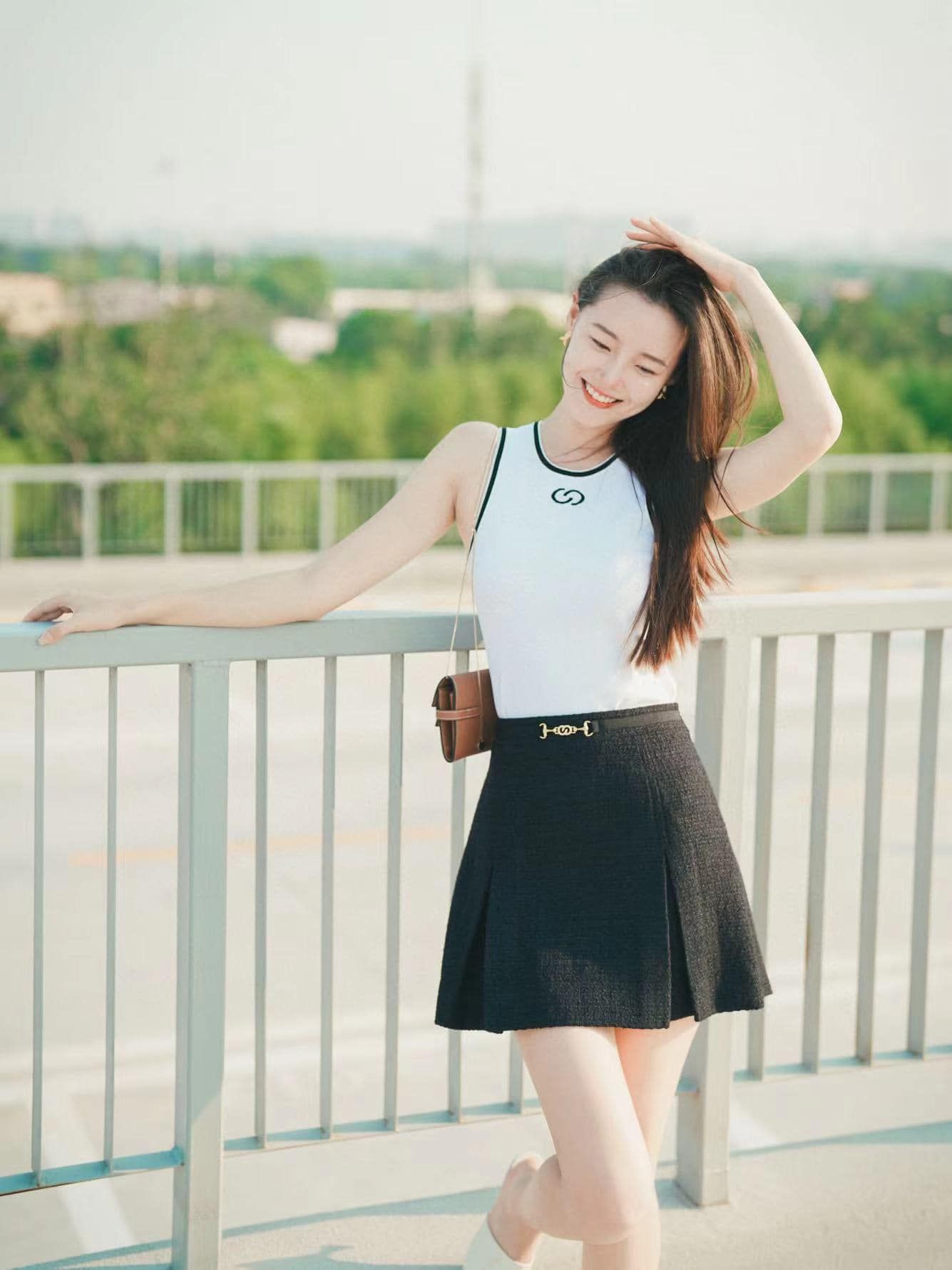 Áo 3 lỗ trắng viền đen