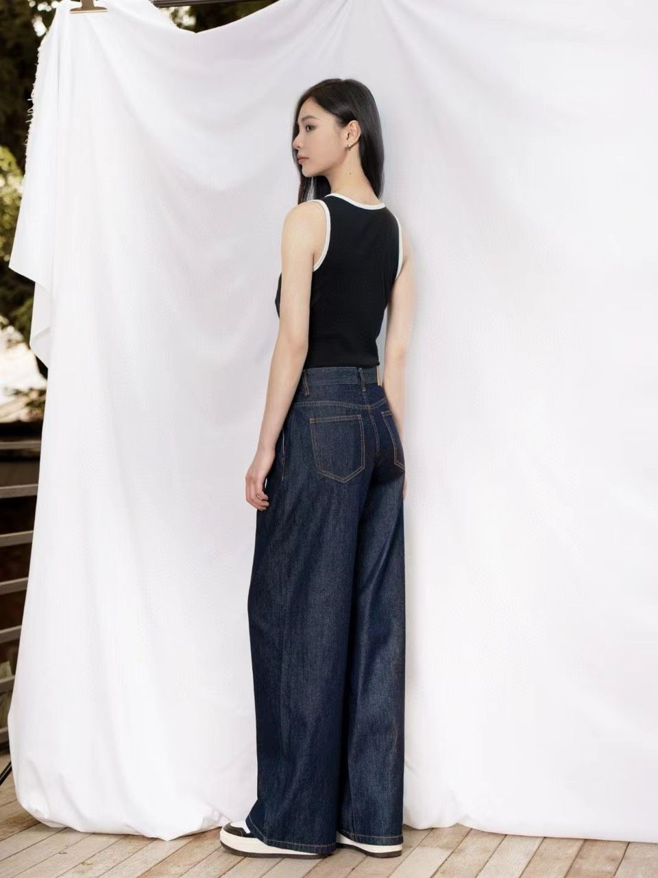 Quần jean xanh than - gấp 2 ly (mẫu mới)