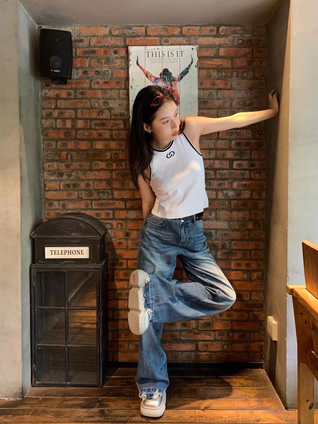 Áo 3 lỗ trắng viền đen