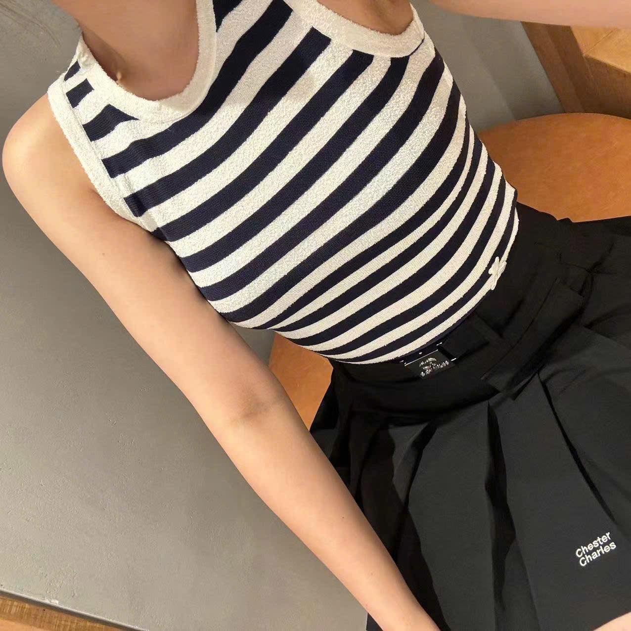 Áo 3 lỗ kẻ gấu trắng