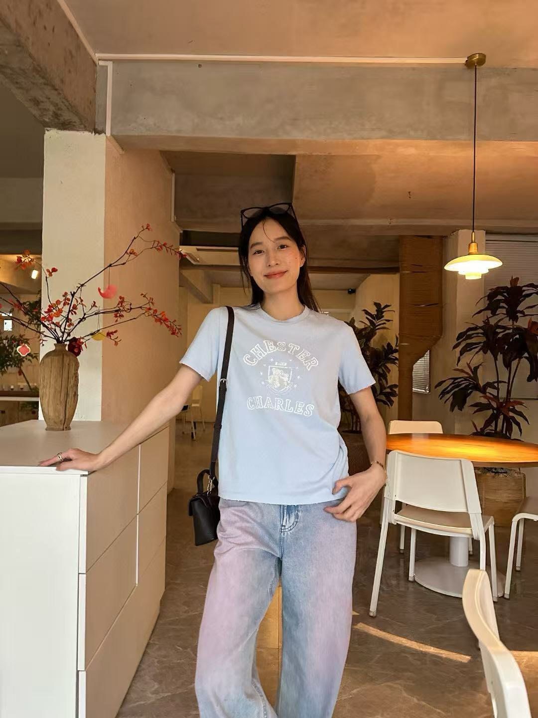 Áo T- ngắn tay xanh logo trắng