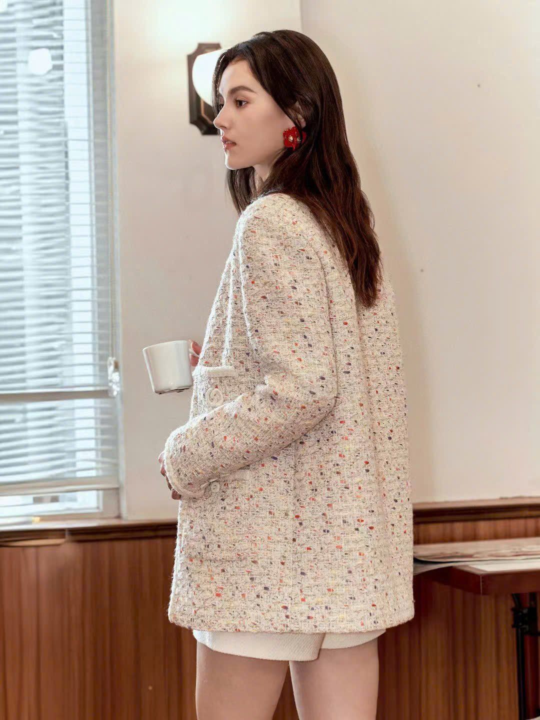 Áo dạ tweed chấm sắc màu