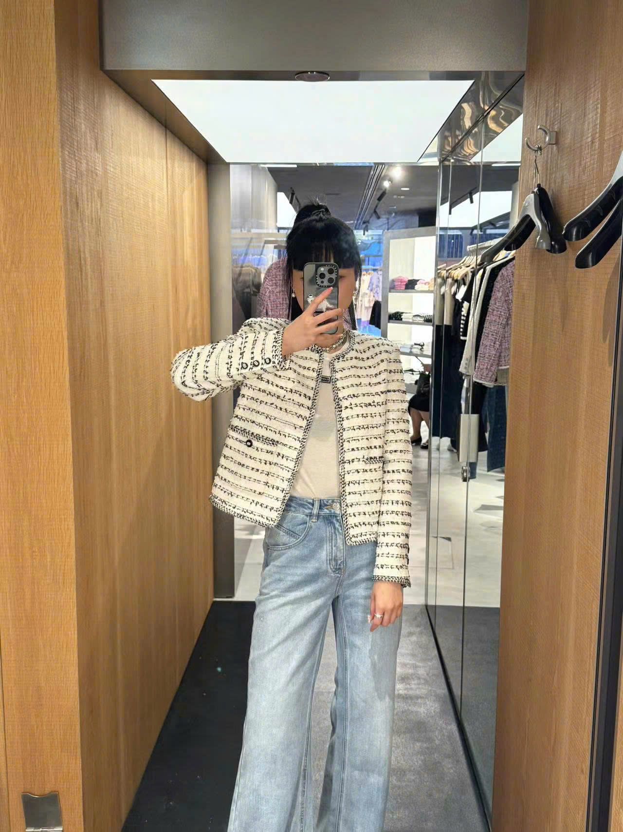 Áo Tweed trắng viền hồng - 2 túi
