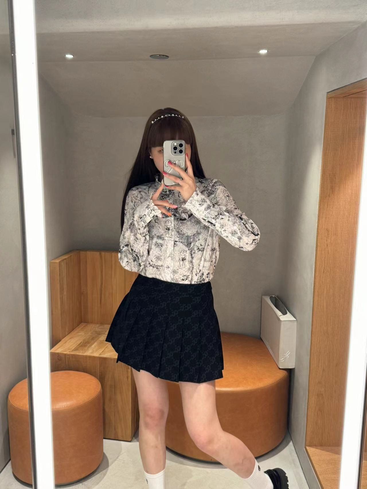Áo sơ mi hoa gấu