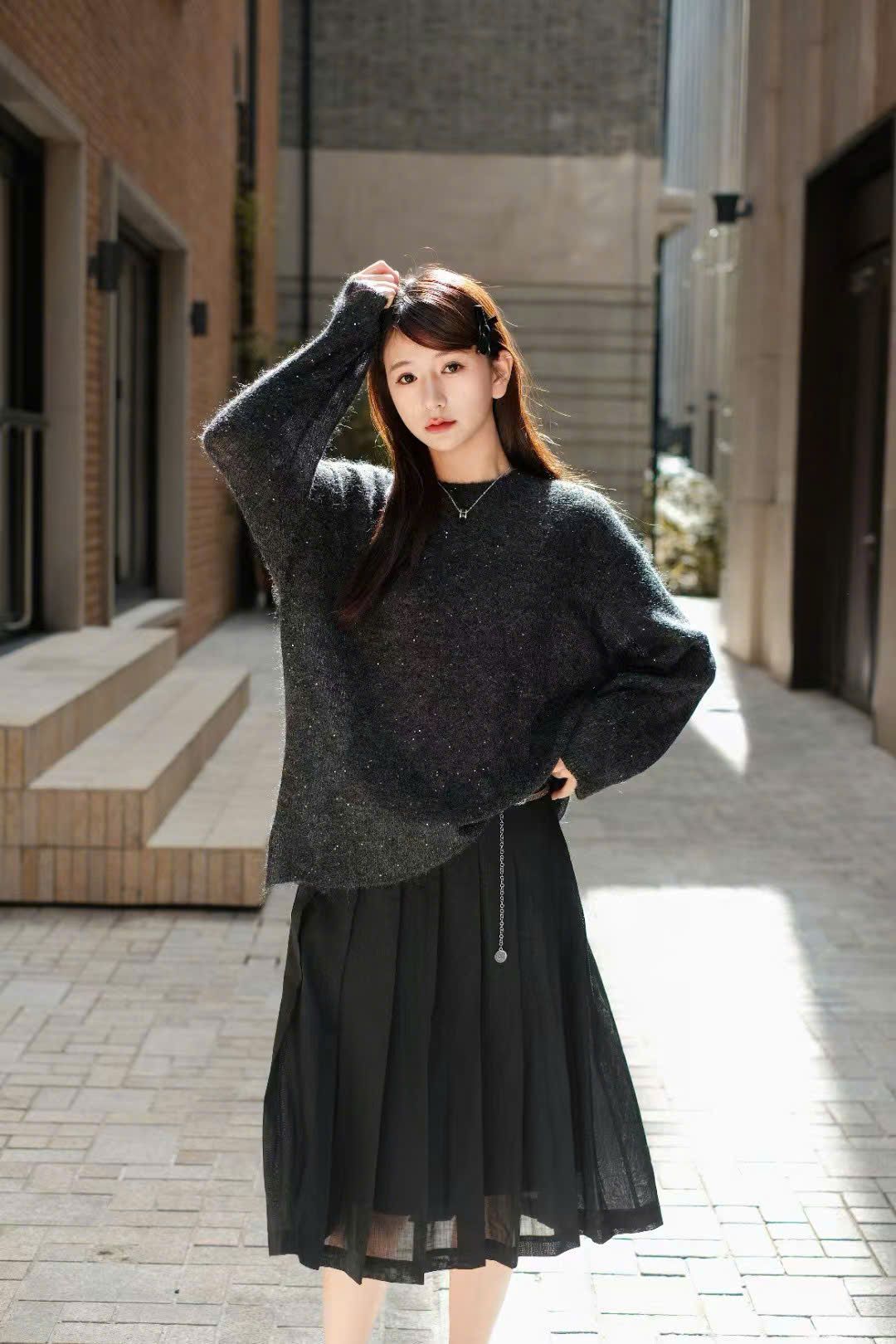 Áo len xốp dáng dài đính sequin