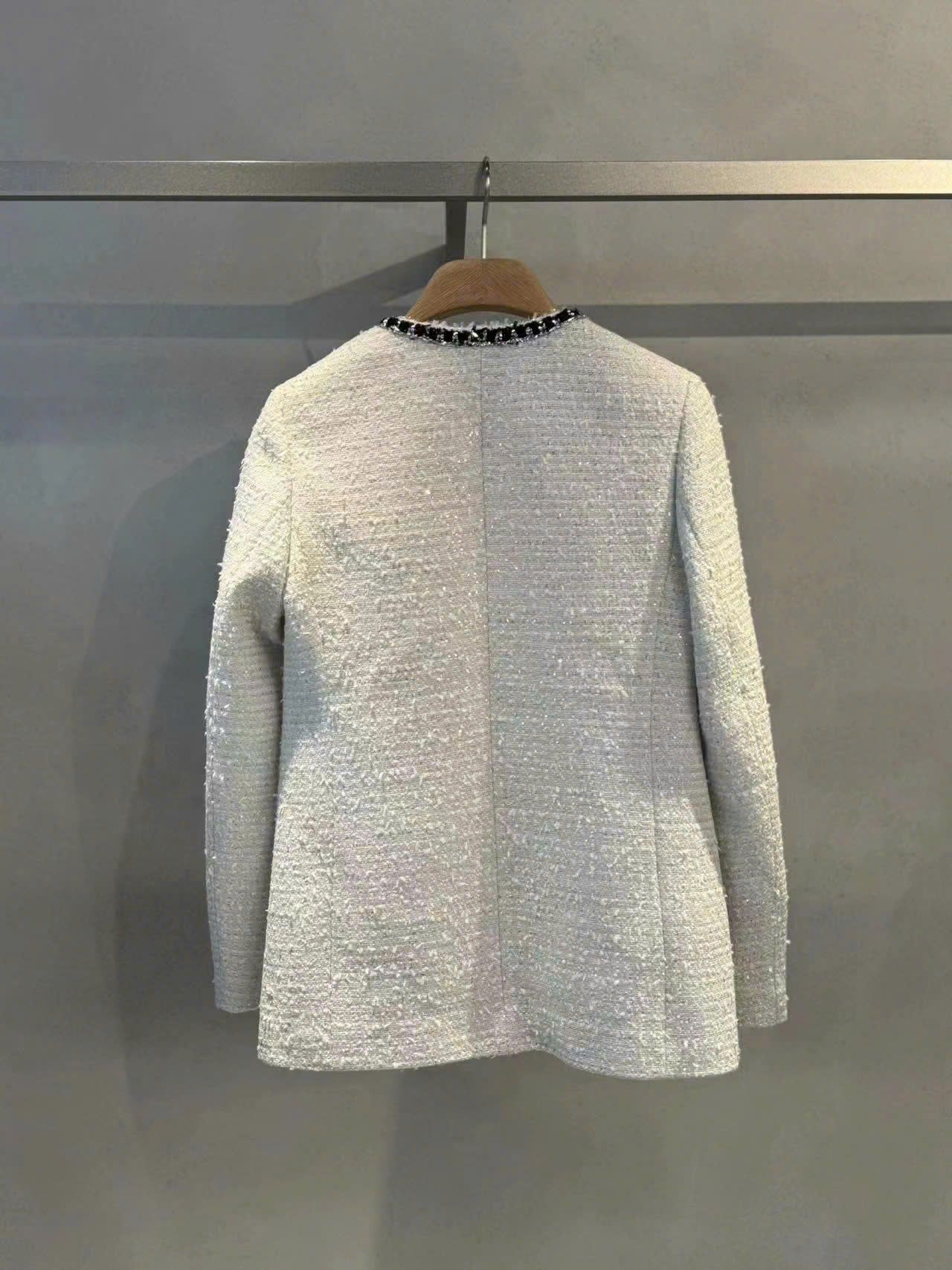 Áo Tweed trắng kim tuyến
