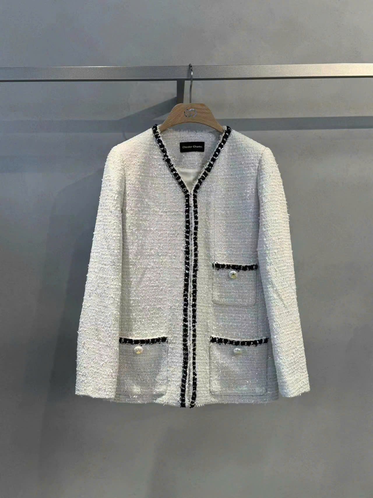 Áo Tweed trắng kim tuyến