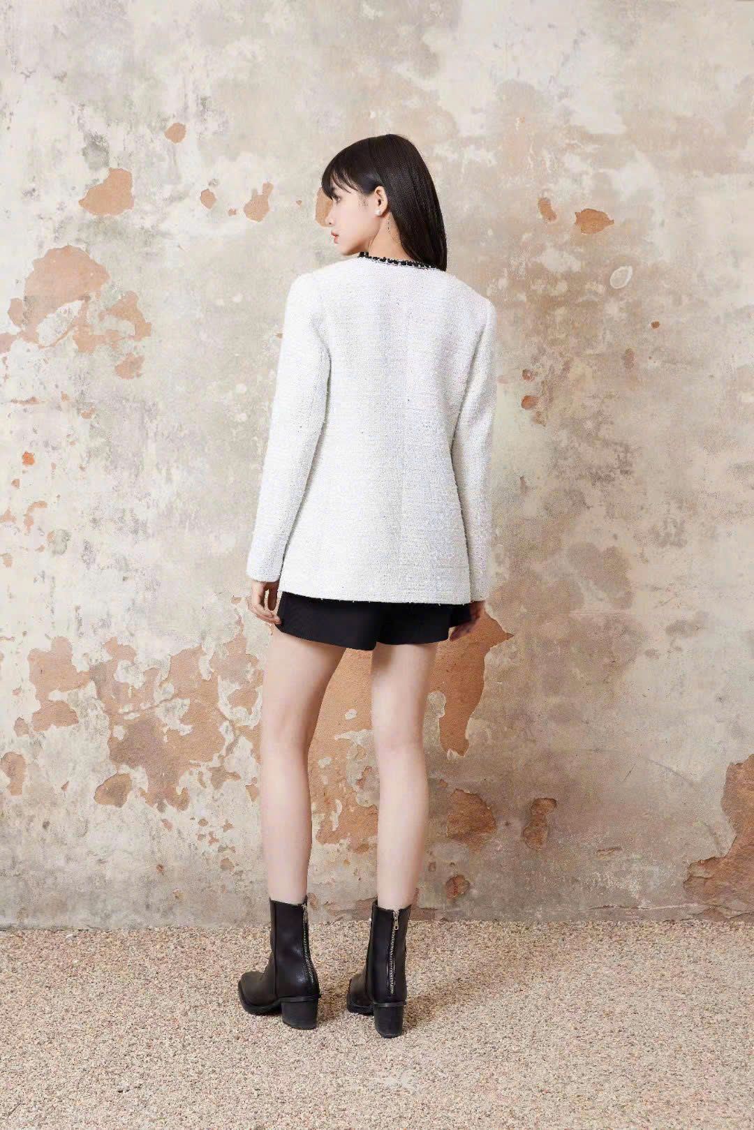 Áo Tweed trắng kim tuyến