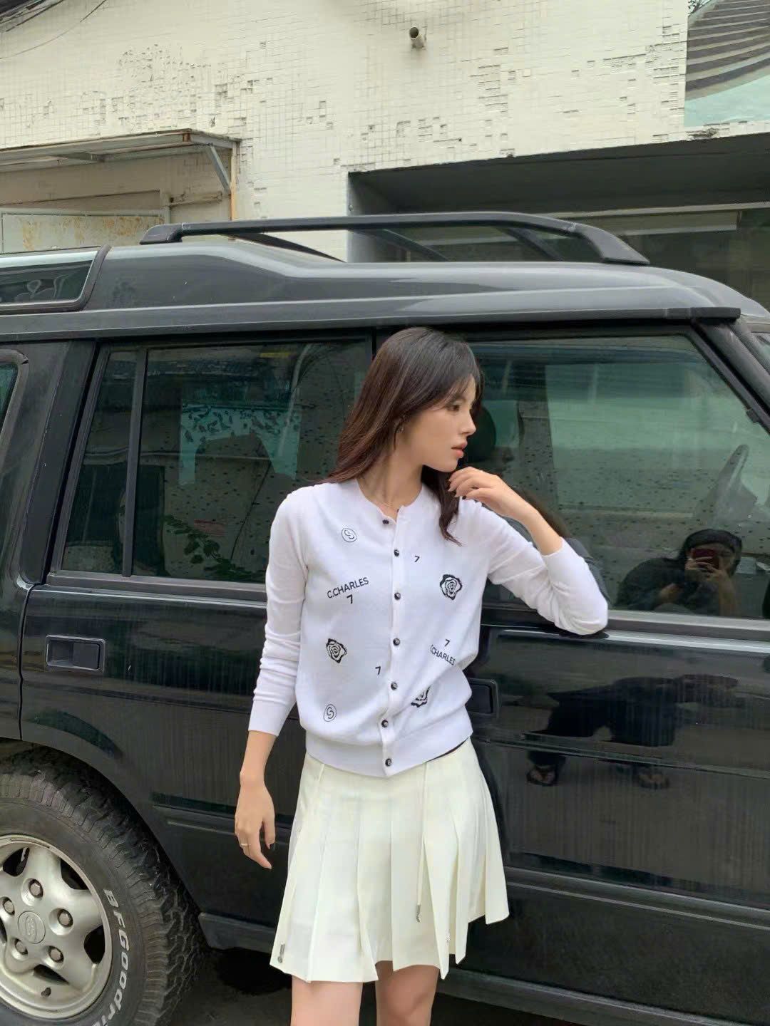 CDG trắng - hoa trà