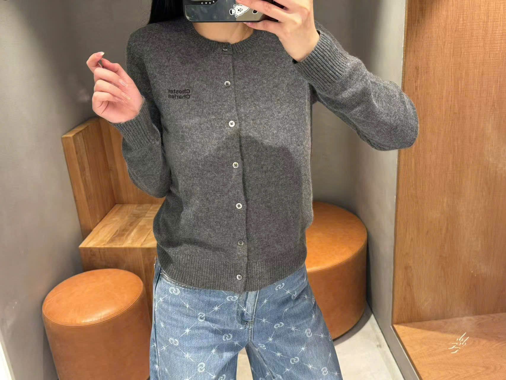 CDG dài tay xám chữ ngực trái