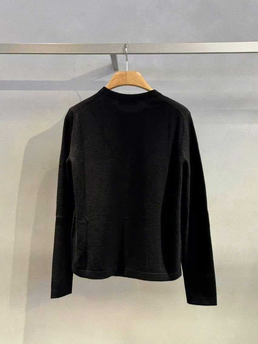 CDG đen logo chữ lồng CC