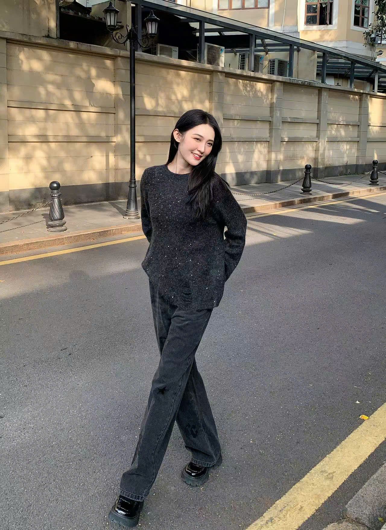 Áo len xốp dáng dài đính sequin