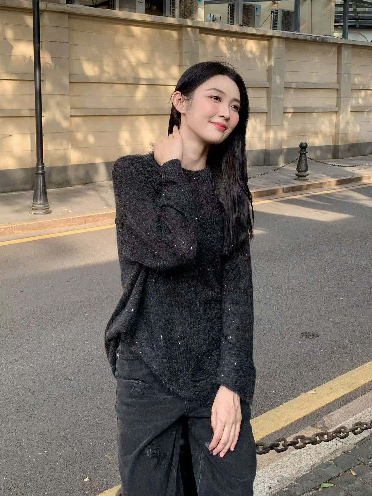 Áo len xốp dáng dài đính sequin