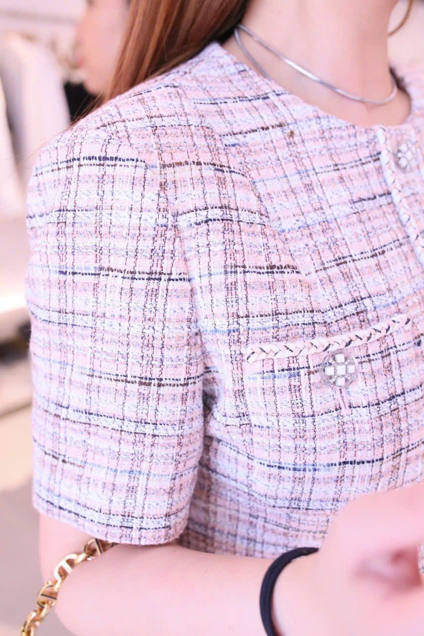 Váy tweed caro hồng - đính đá