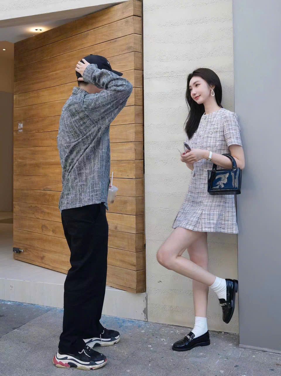 Váy tweed caro hồng - đính đá