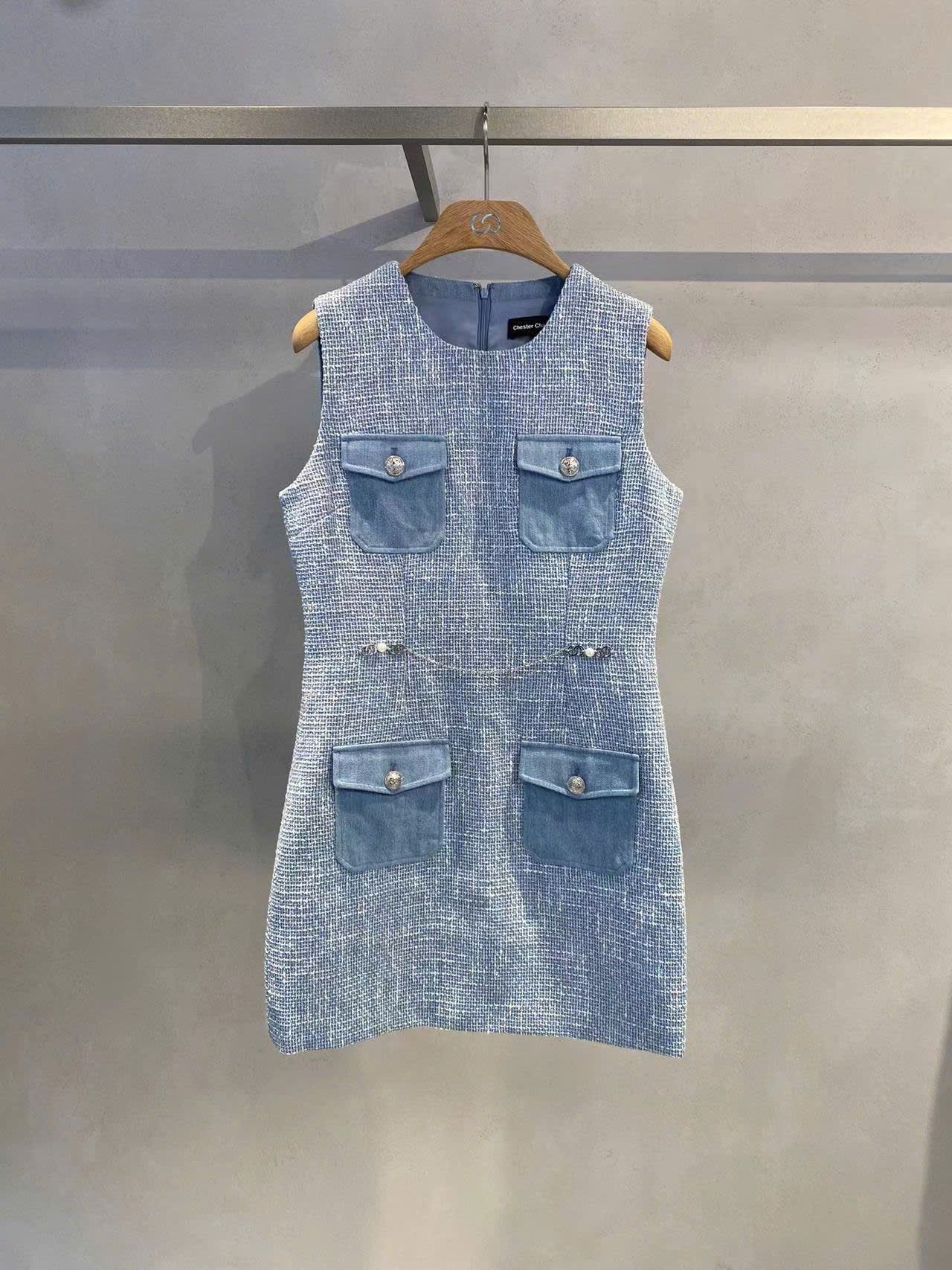 Váy dạ tweed xanh, belt trắng