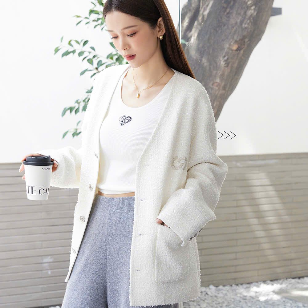Áo tweed kem - cổ V - 2 túi