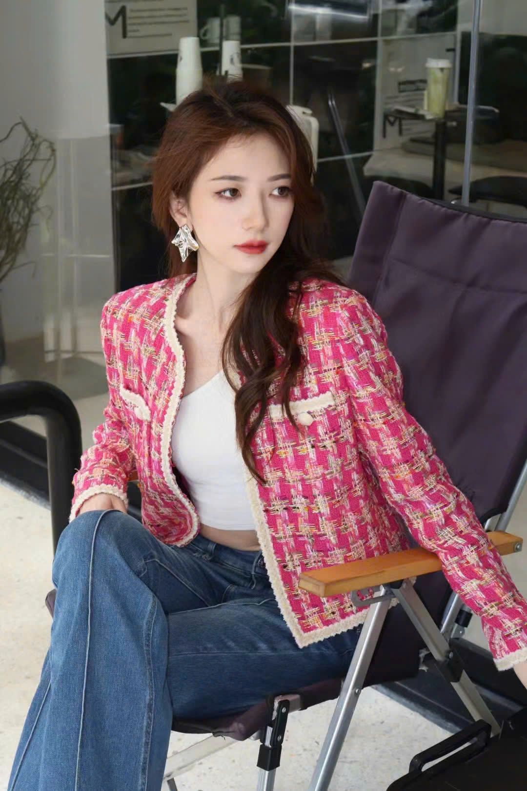 Áo dạ đỏ