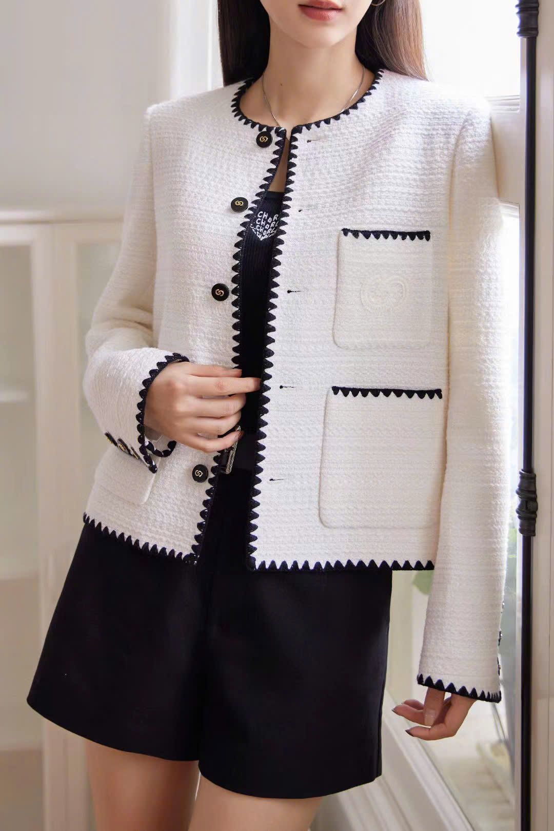 Áo dạ tweed trắng, viền đen