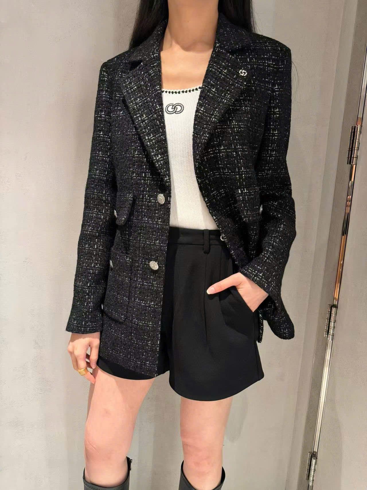 Áo Tweed đen dài caro cúc bạc