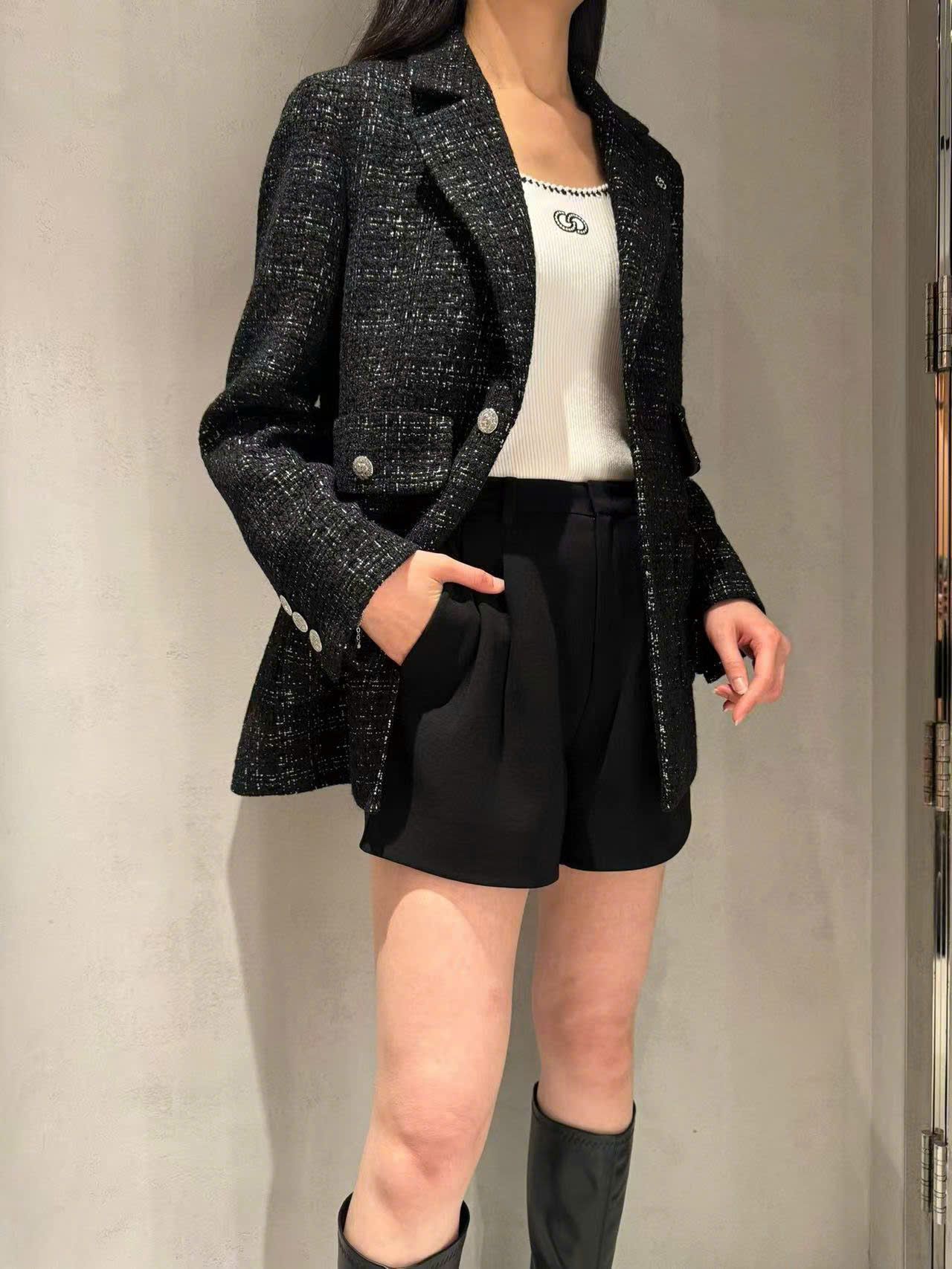 Áo Tweed đen dài caro cúc bạc