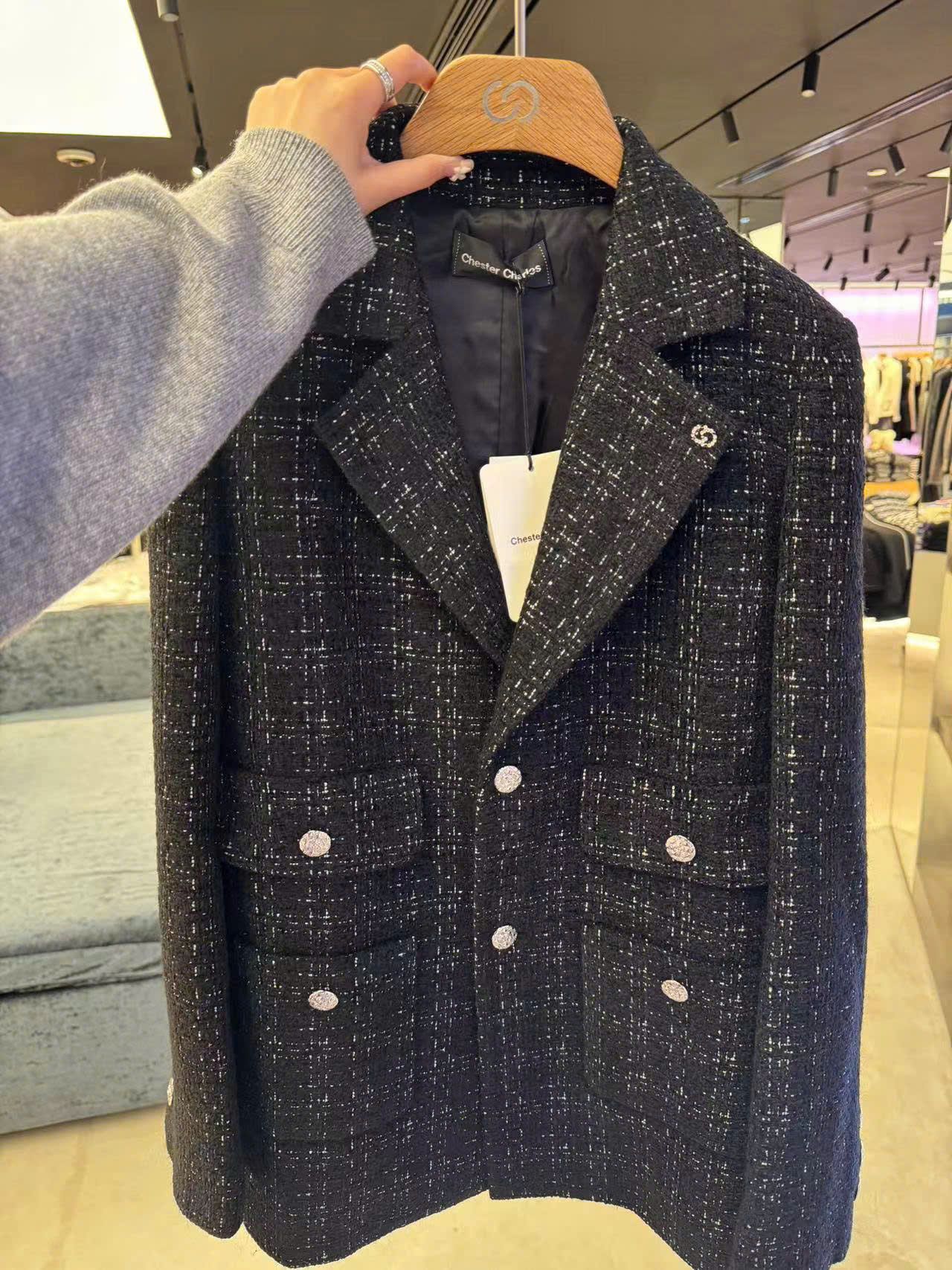 Áo Tweed đen dài caro cúc bạc