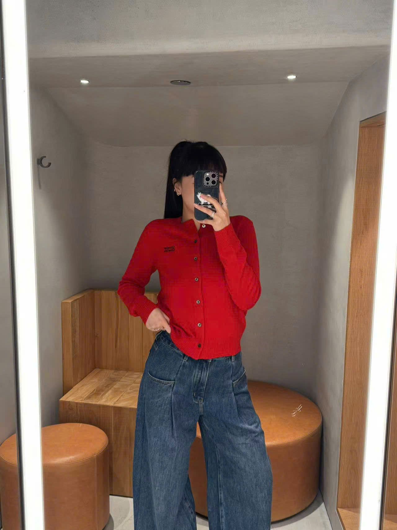 CDG đỏ chữ CC đen