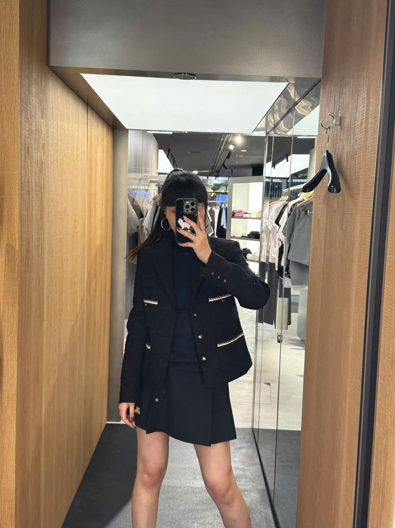 Áo dạ tweed-túi viền trắng