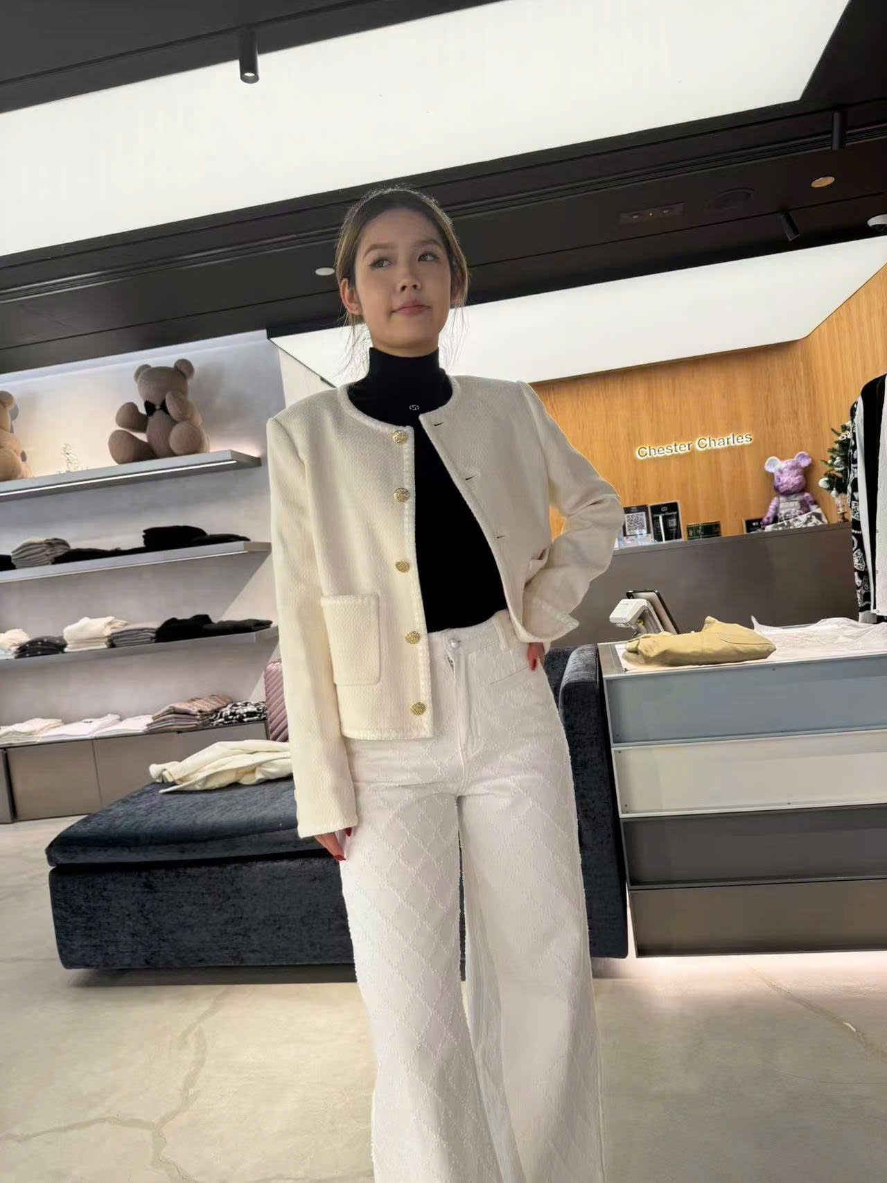 Quần jean trắng caro