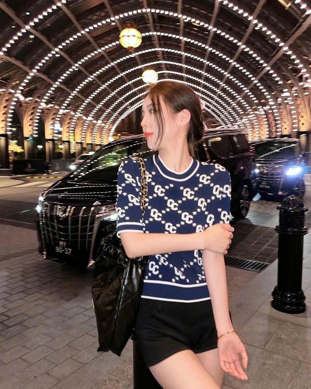 Áo len ngắn tay full logo - xanh navy