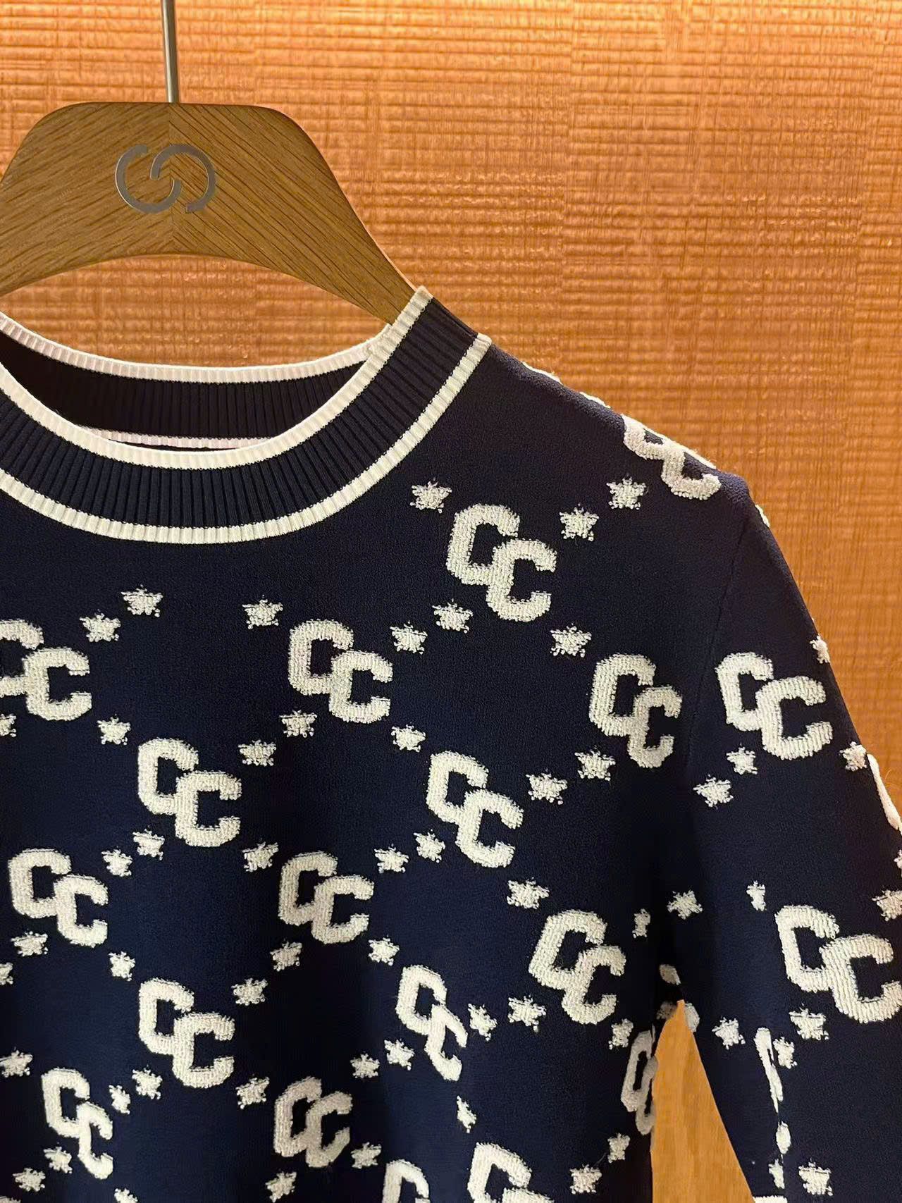 Áo len ngắn tay full logo - xanh navy