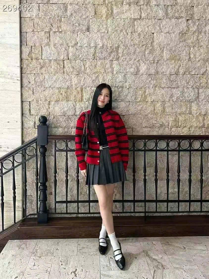 CDG đỏ kẻ ngang đen