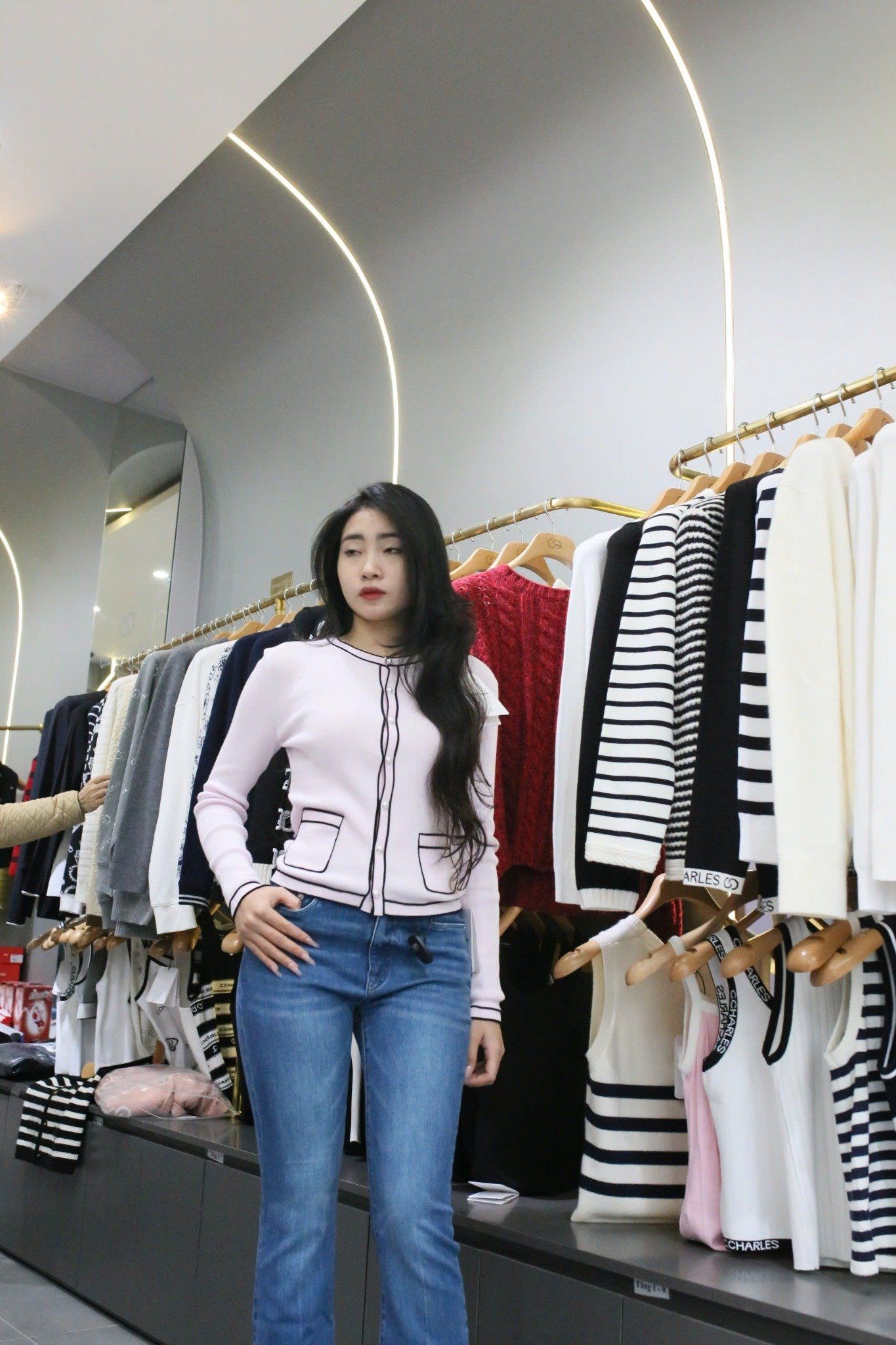 CDG hồng - viền đen