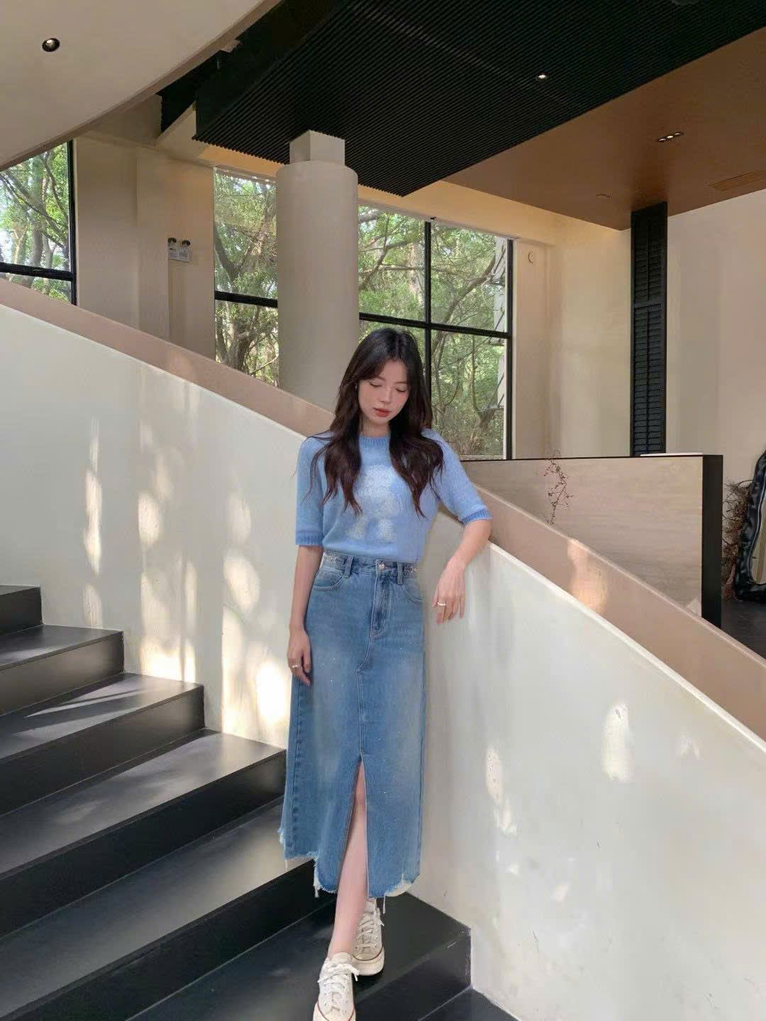 Áo len xanh gấu ngắn tay