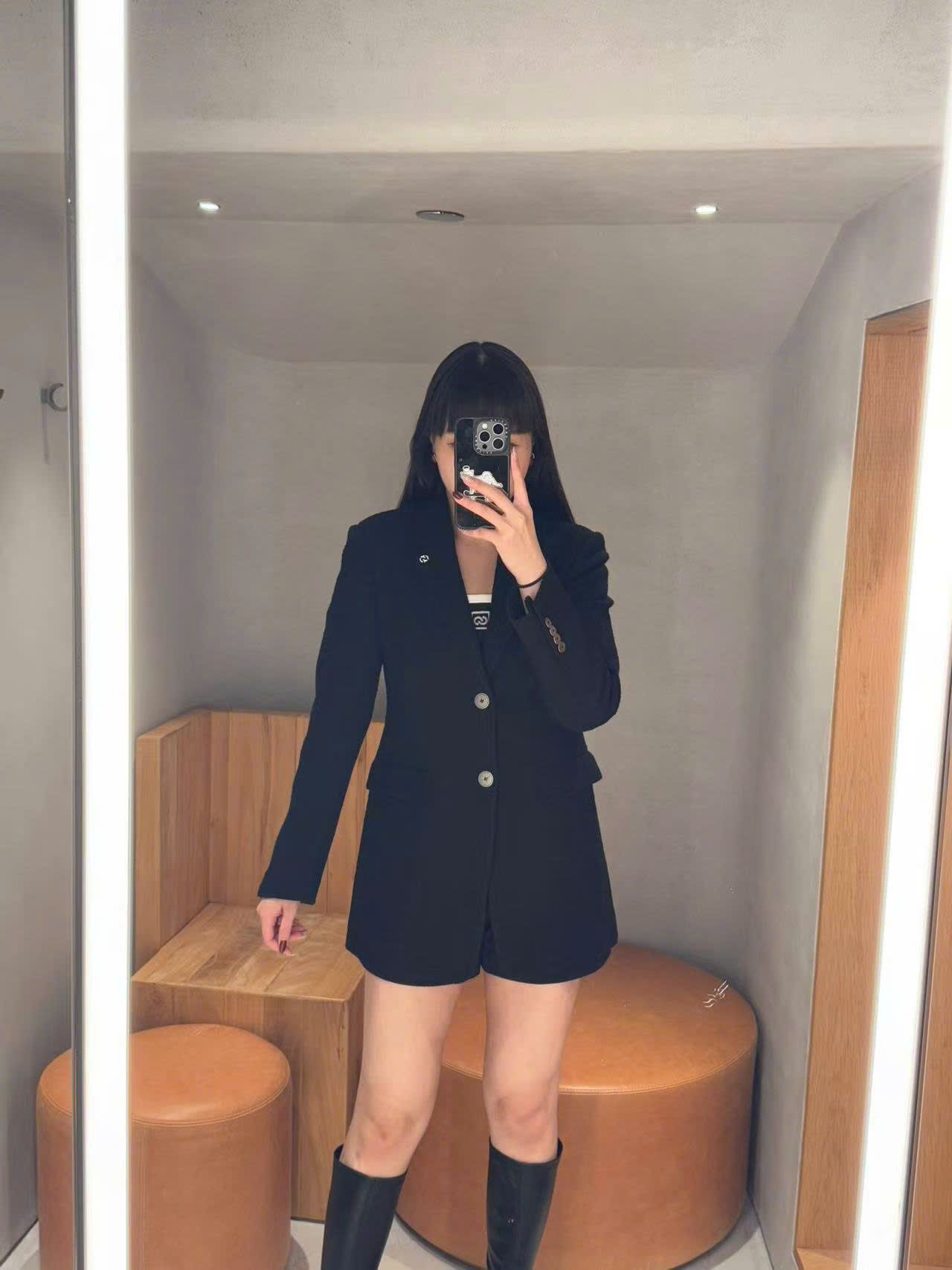 Blazer - chữ 2 túi