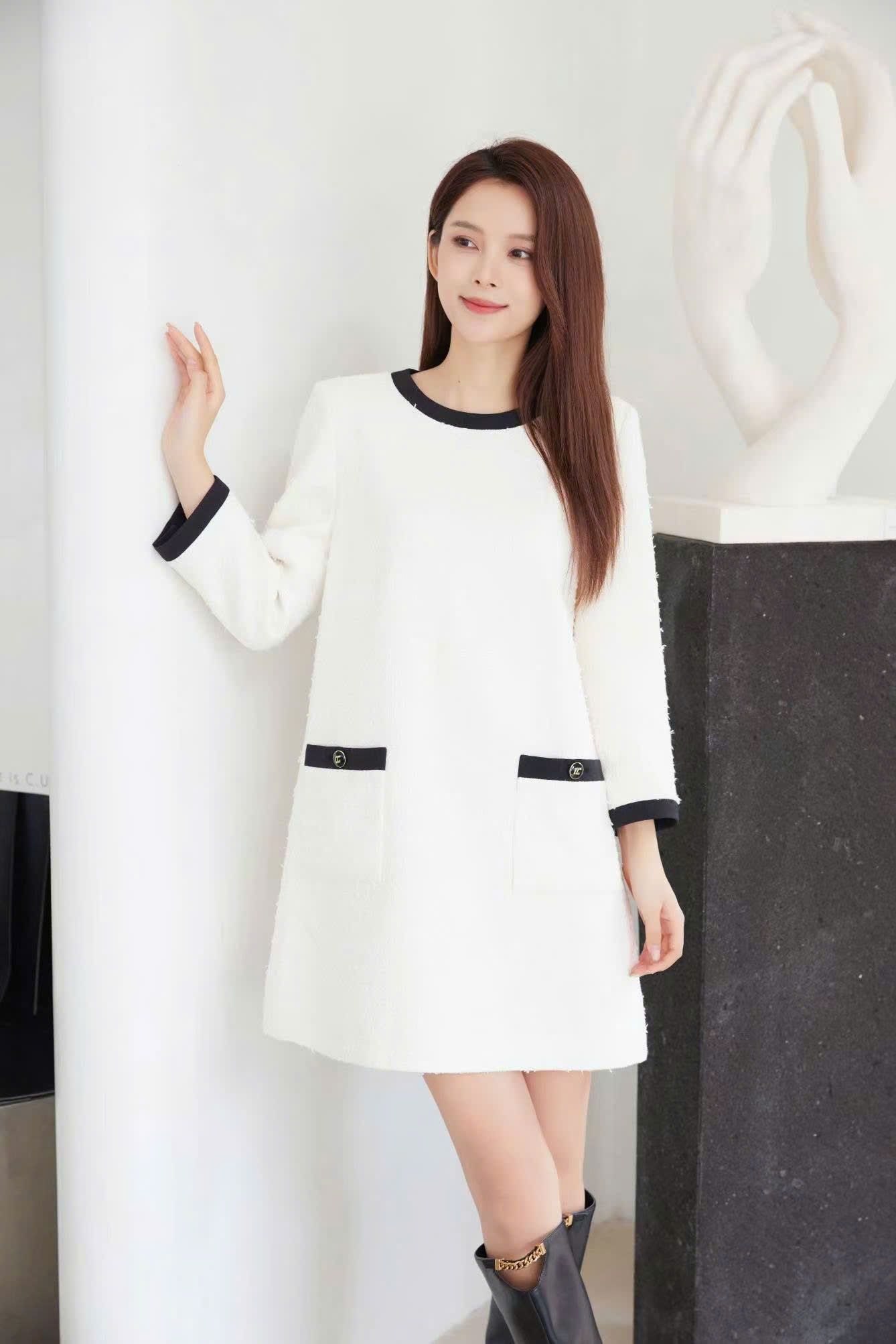 Váy dạ tweed trắng viền nhung