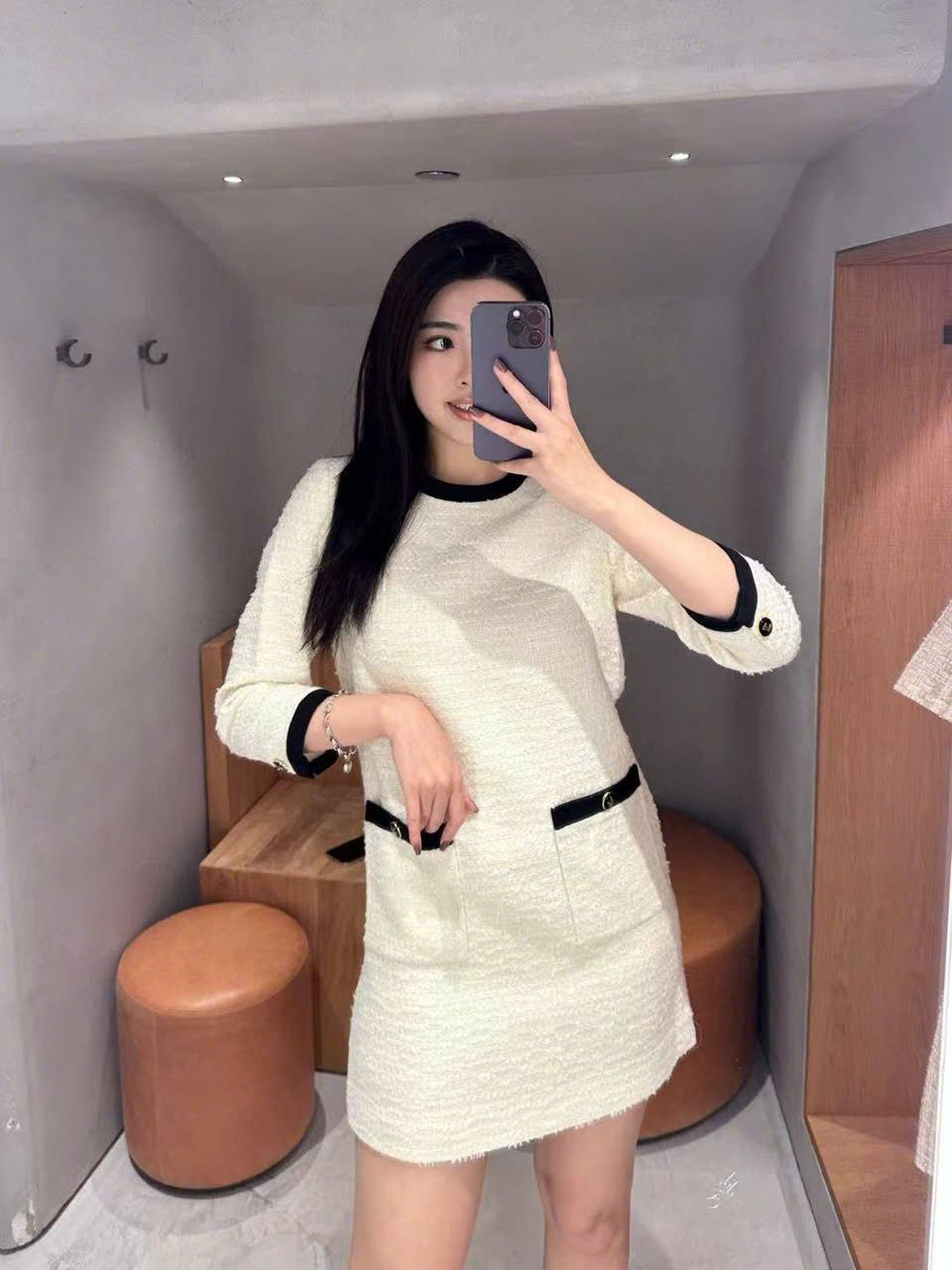 Váy dạ tweed trắng viền nhung
