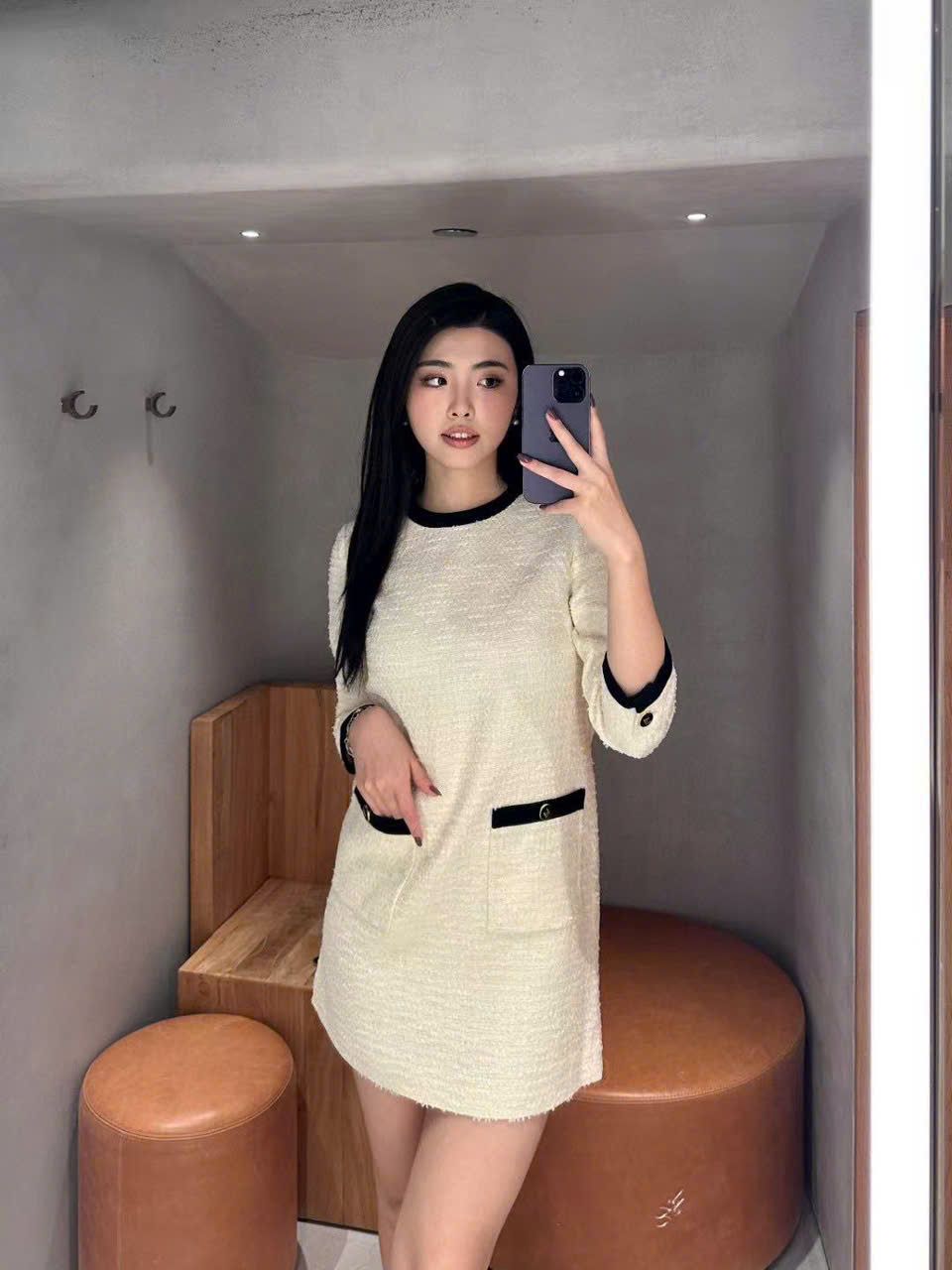 Váy dạ tweed trắng viền nhung